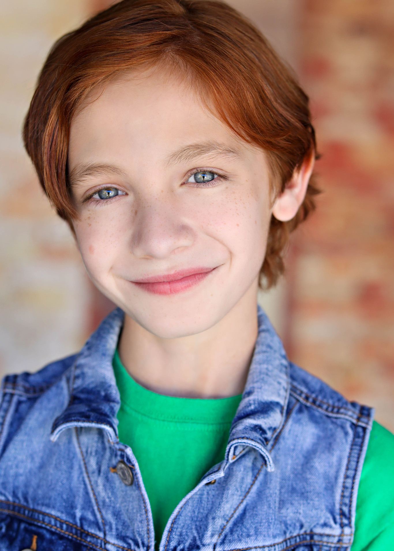 headshot of kayden